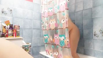 Una vez nos pillaron por follar en un parque y nos multaron. Mi mujer me estaba chupando el pene. Ahora nos gusta más subir vídeos a Xvideos para que nos vea la gente. ¿Te gustan los vídeos caseros? ¡Síguenos!