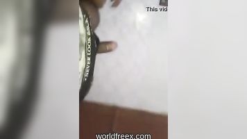 Desi Chica Mamada su marido amigo (Únete Ahora, Buscar y Follar esta noche: HotDating24.com)