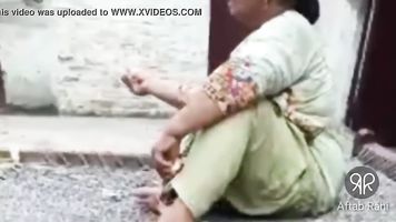 Desi Caliente Pakistaní Tía Hierba Fumar