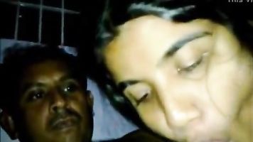 Desi Tío follando local Randi